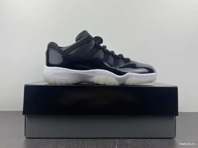 One Kick Retro 72-10 Air AV2187-001 11 Low Jordan 0622